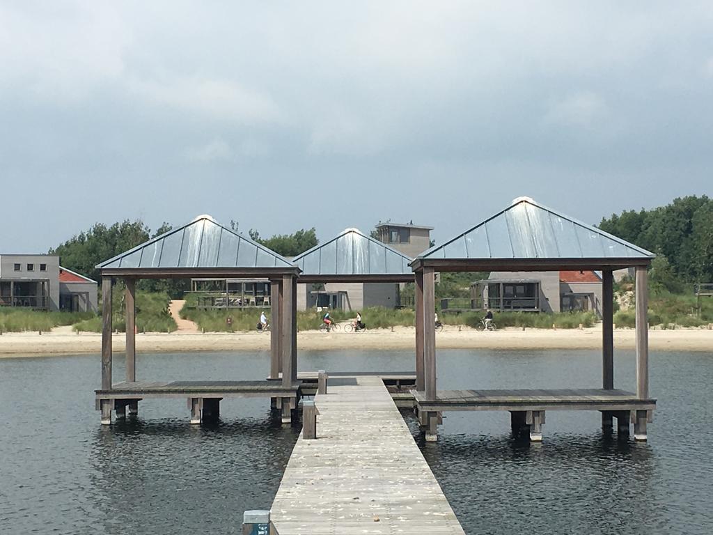 Oasis Punt-West Hotel & Beach Resort Ouddorp Exterior foto
